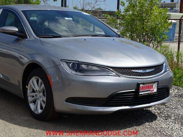 2017 Chrysler 200 LX 4dr Sedan